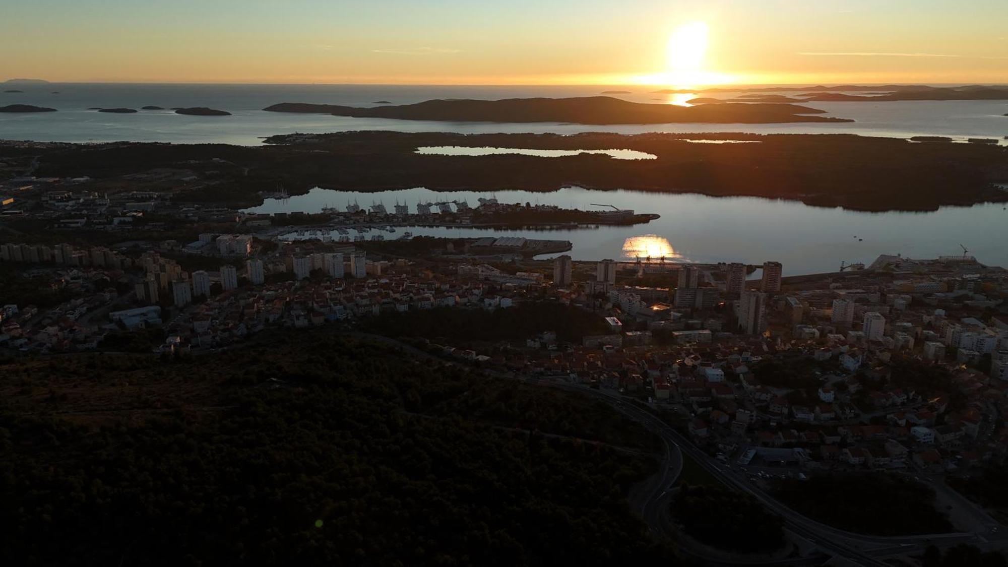 Hotel Basic Mansion + Šibenik Esterno foto