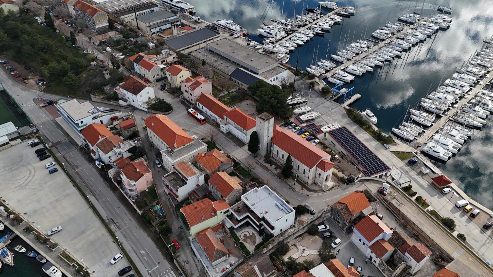 Hotel Basic Mansion + Šibenik Esterno foto